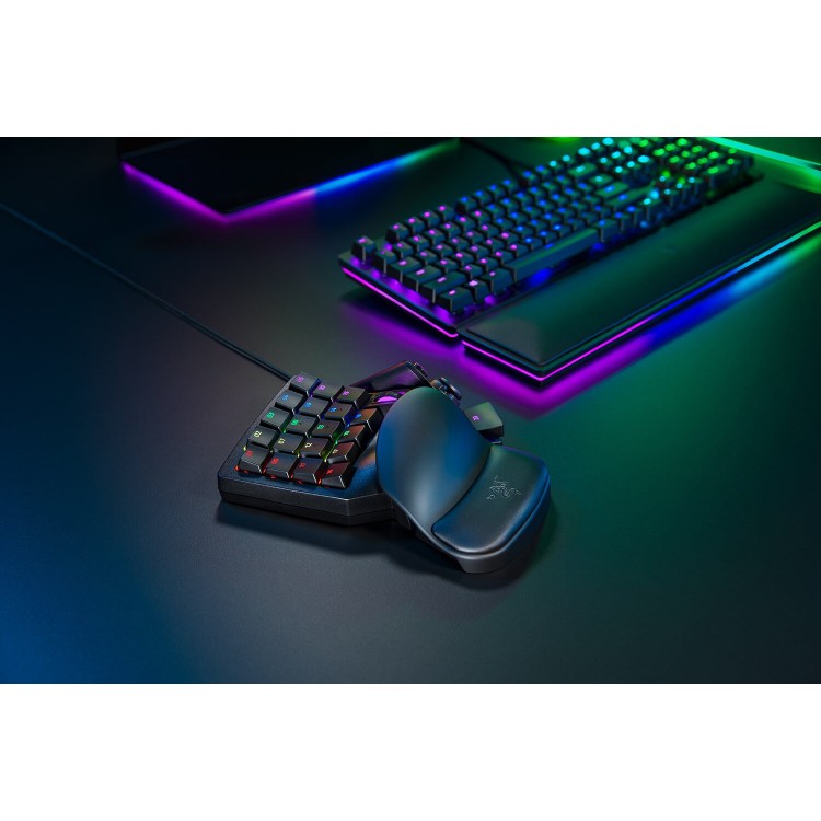 https___hybrismediaprod.blob_.core_.windows.net_sys-master-phoenix-images-container_hb4_h9f_9081239797790_razer-tartarus-pro-gallery-01-750x750-1